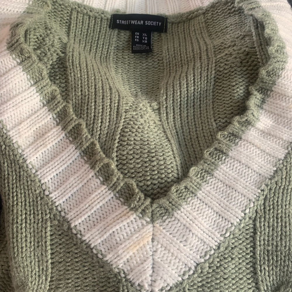 Crop sweater